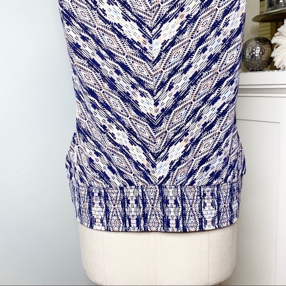 White House Black Market Chevron Tie Front Sleeveless Blouse Blue & White - Picture 11 of 12